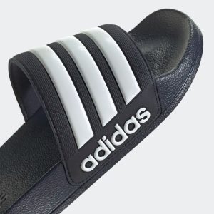 شبشب مزين بخطوط الماركة - Image 7